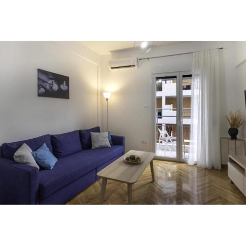 Phaedrus Living: City Center Koukaki Flat
