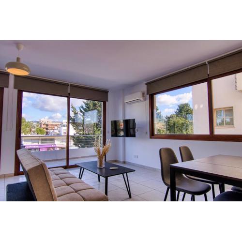 Phaedrus Living: City Flat Palas 103