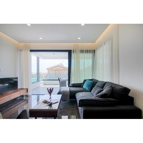 Phaedrus Living: City View Anna Residence 102