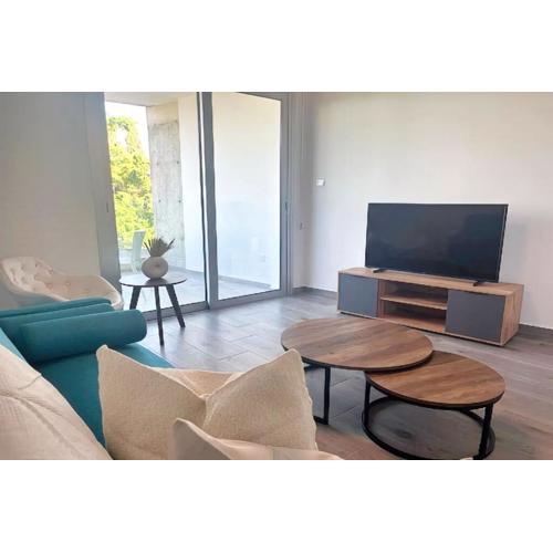 Phaedrus Living Coral Suites Harmony