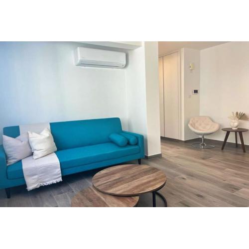 Phaedrus Living Coral Suites Horizon