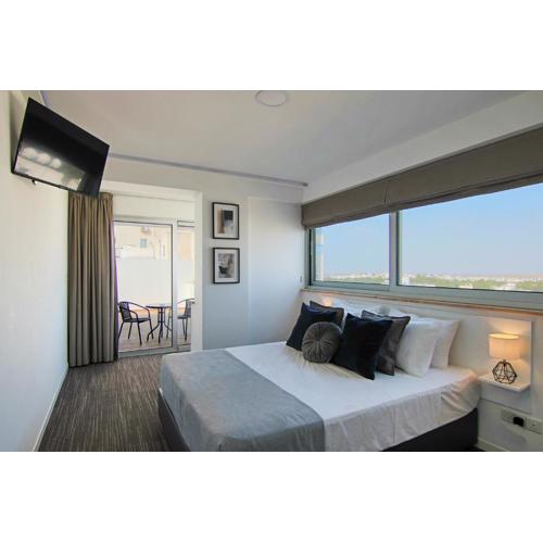 Phaedrus Living: Luxury Suite Nicosia 501