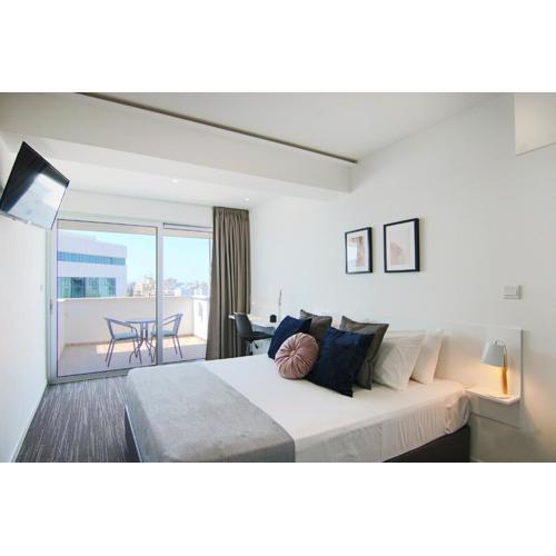 Phaedrus Living: Luxury Suite Nicosia 505