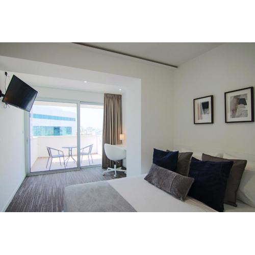 Phaedrus Living: Luxury Suite Nicosia 506