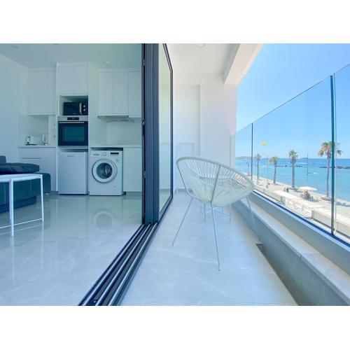 Phaedrus Living: Marina Sea View Flat 214 Gold