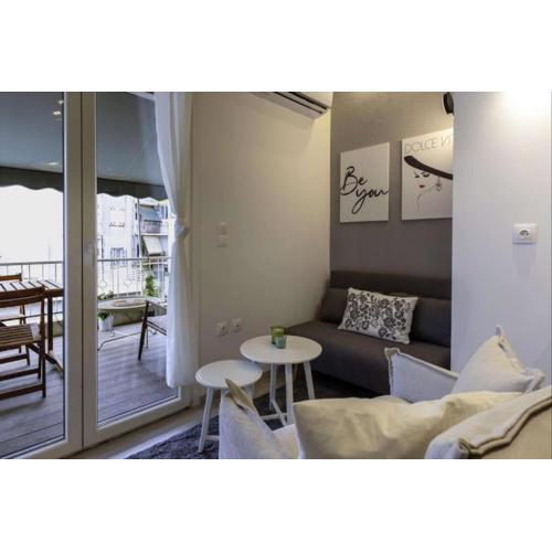 Phaedrus Living Modern City Flat Gkyzi