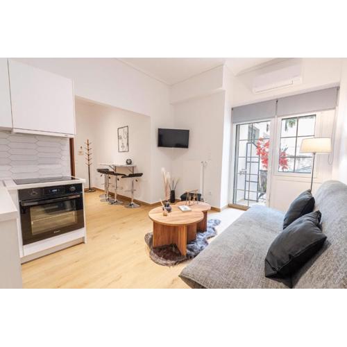 Phaedrus Living Nea Smyrni Park View Flat