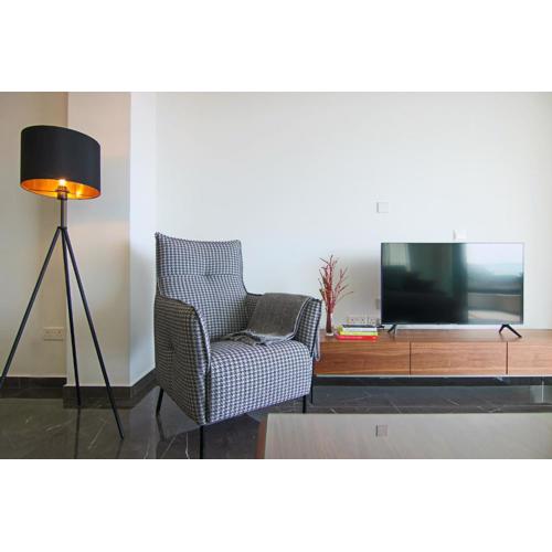 Phaedrus Living: Sea View Anna Residence 202