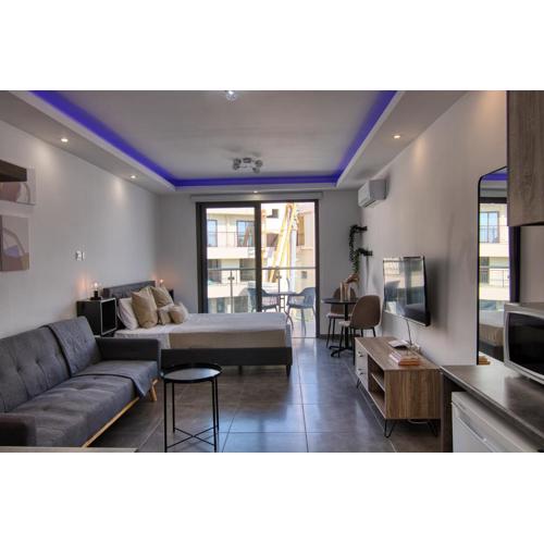 Phaedrus Living: Seaside Luxury Flat Athina 117