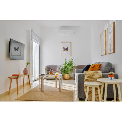 Phaedrus Living: Seaside Luxury Flat Lighthouse 67