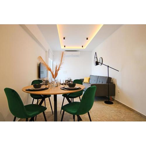 Phaedrus Living: Seaside Luxury Flat Lighthouse 69