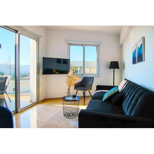 Phaedrus Living Seaside Residence Lighthouse 70