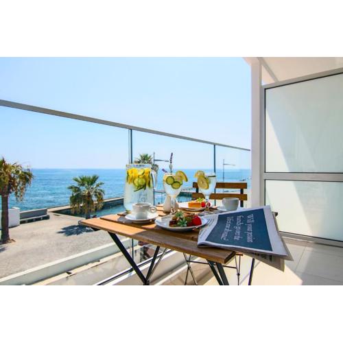 Phaedrus Living: Seaview Gold Flat Lighthouse 48