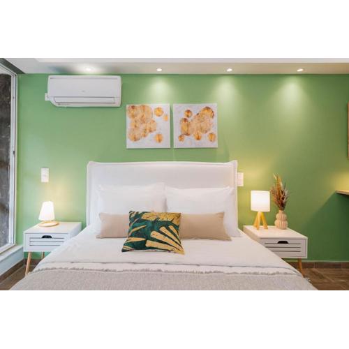 Phaedrus Living: The Emerald Studio