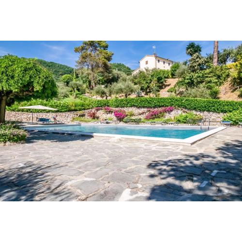Piana di Solaro Modern Flat & Swimming Pool