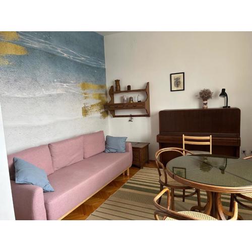 Piano Apartment