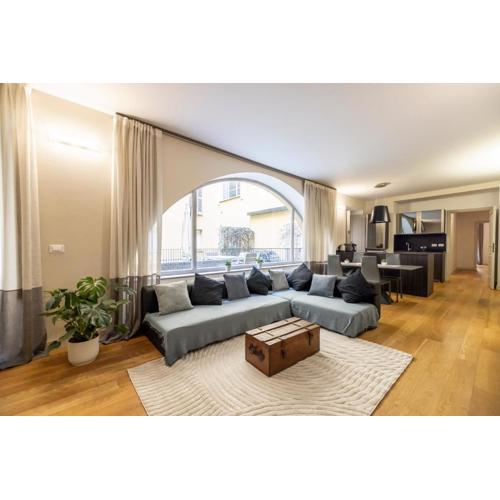 Piazza Castello 200 sqm - Terrace - Jacuzzi