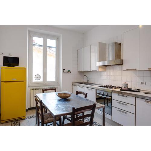 Piazza Concordia Apartment with Balcony