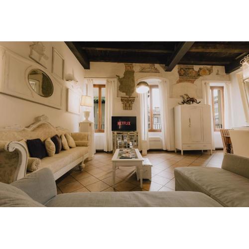 Piazza Erbe Luxury Apartment