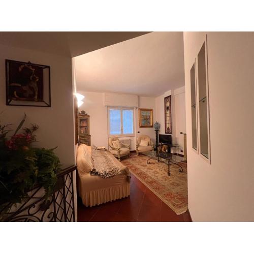 Piazza Mazzini 33, 2 bedroom, 2bathroom, in the center of Santa Margherita Ligure