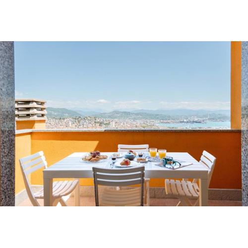 Piccapiana Sea View Attic Flat