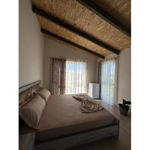 Piceri Rodoni and Rooms