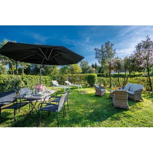 Pietro Farmhouse Apartment in Wine Resort in Lucca