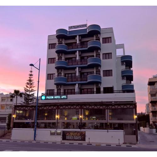Pigeon Beach Hotel Apartments