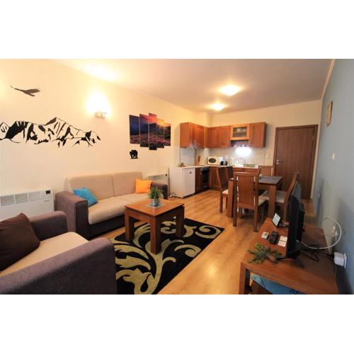 Pine Tree Apartment 3 - B3