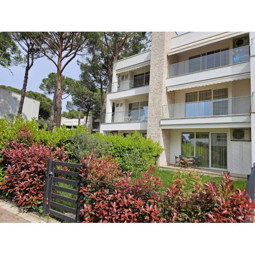 Pinegrove Apartment