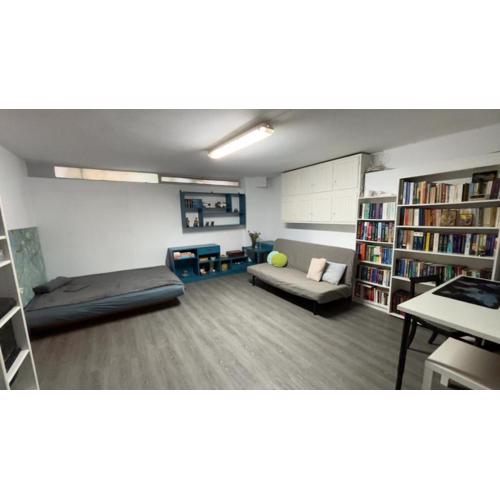 Ping Pong Flat Studio