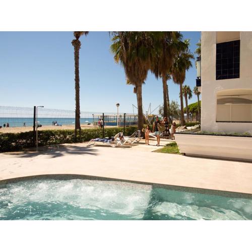 Pins Platja Apartments