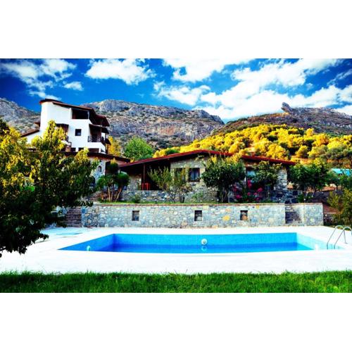 Pir Efes Konakları