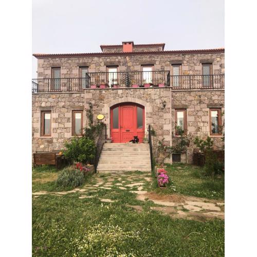 Pırnal Köy Evi