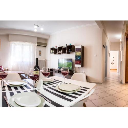 Pisces - City Center Apartment