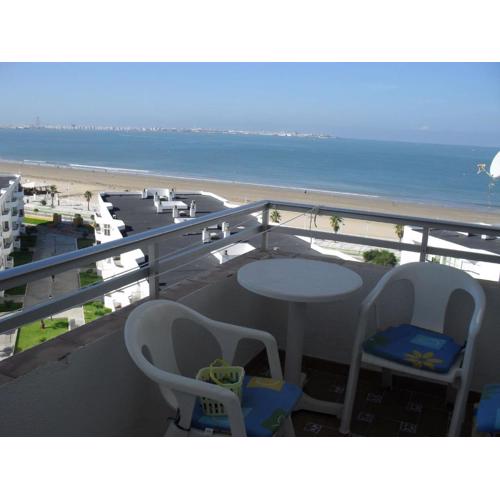 Piso Con Hermosas Vistas Al Mar