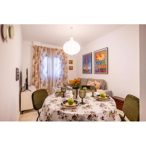 Piso con patio privado y parking Nervión Sevilla