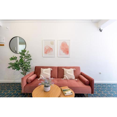 Piso Elegante y Nuevo de 3 habitaciones y 2 baños