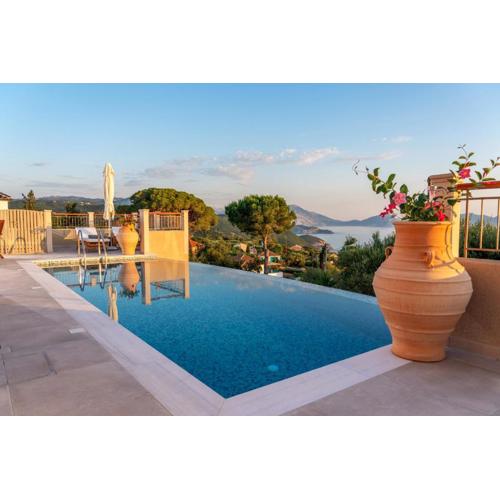 Pithari Sunset Villa