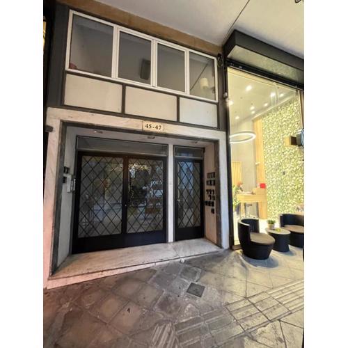 Plaka Central suite syntagma by Zeussuites