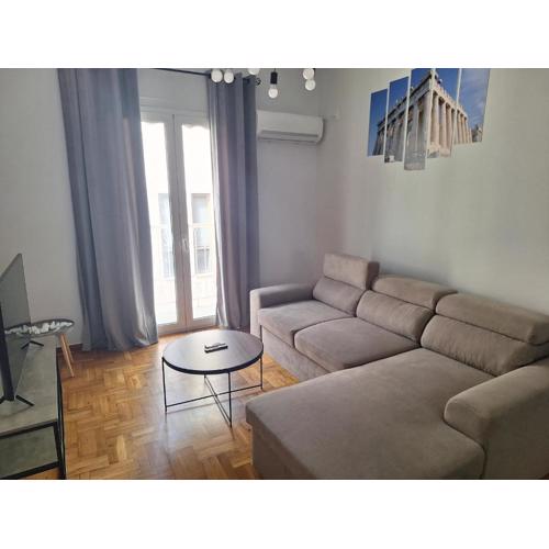 Plaka Luxury Apartment