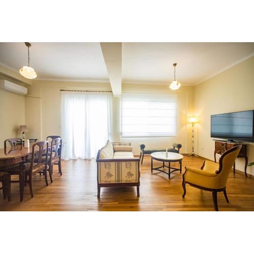 Plaka Vintage Apartment