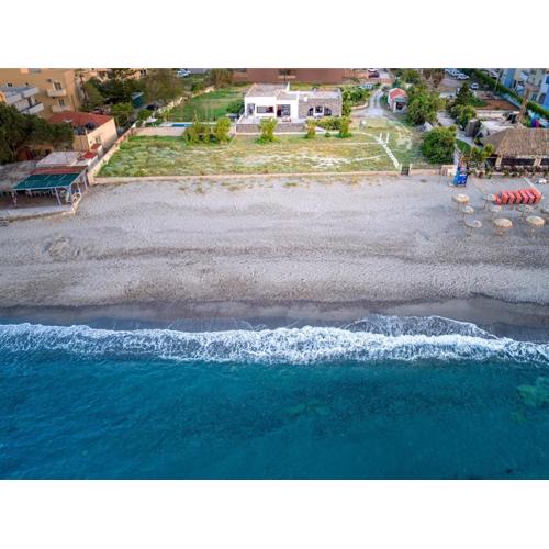 Platanias Beachfront Villa Elsa-90m To Main Square