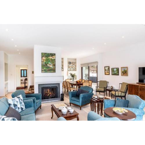 Platres Forty Pine Trees Cottage
