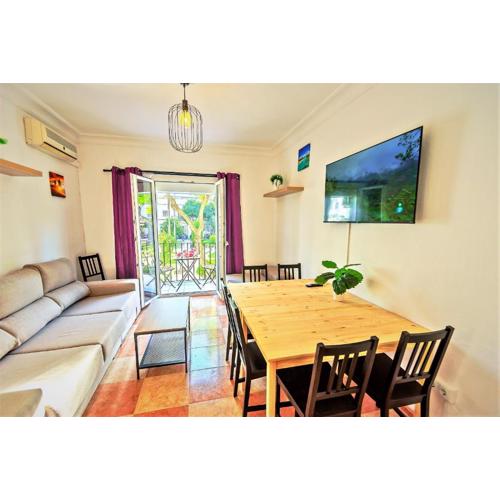 Plaza Polvorista 4-Bedroom Apartment w Balcony