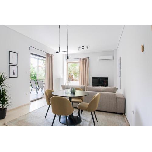 Pleasant 2BR Apartment near HELEXPO by UPSTREET