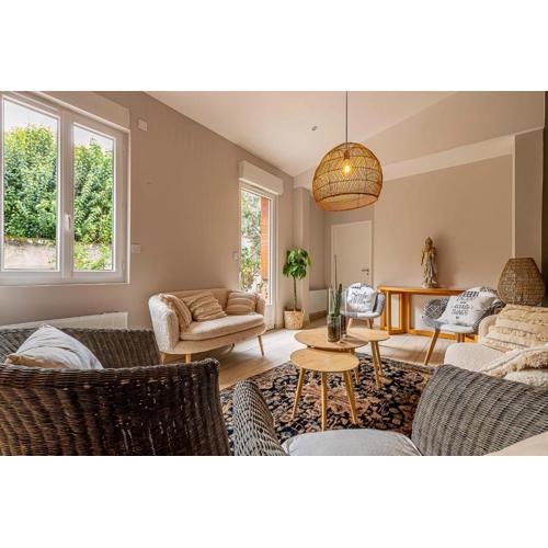 Pleasant and bright chartreuse with terrace