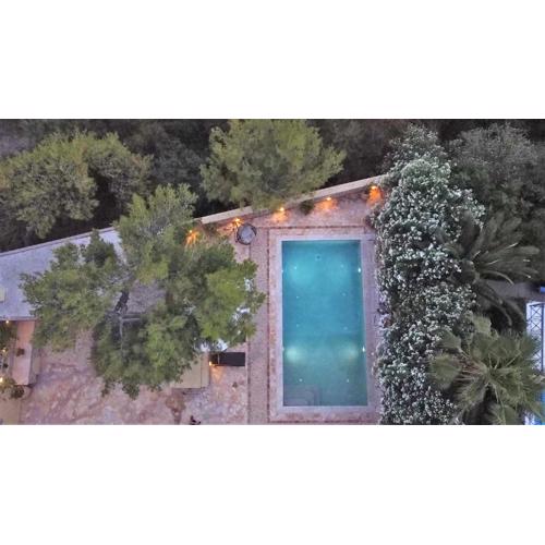 PLEIADES lUXURY APARTMENTS
