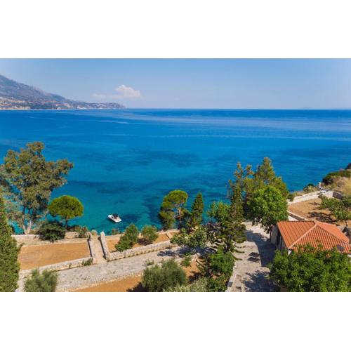 Ploes Luxury Cottages