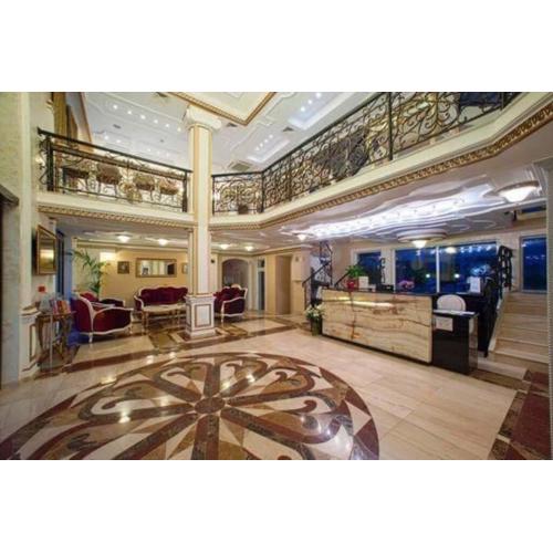Plush, 1 Bed Apt, Dawn Park D